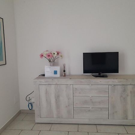 Appartamento indipendente in villa Castelfidardo Esterno foto
