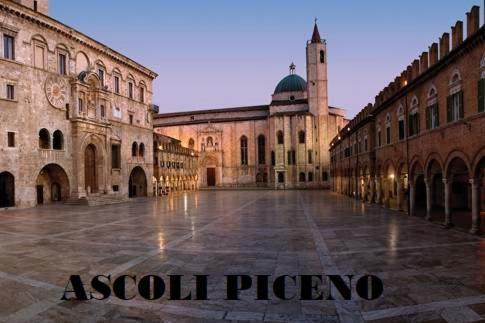 Appartamento indipendente in villa Castelfidardo Esterno foto