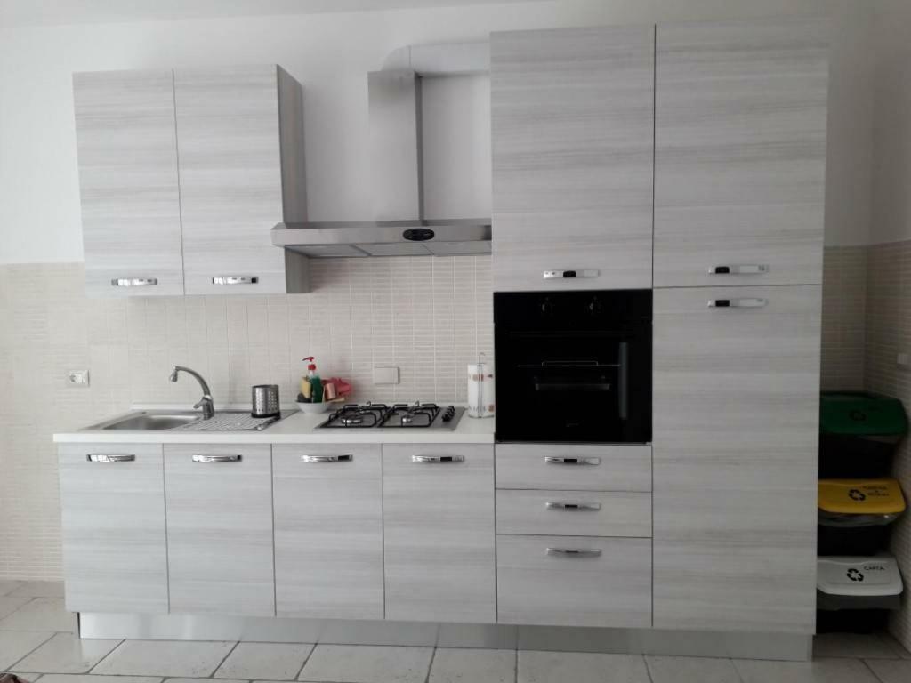 Appartamento indipendente in villa Castelfidardo Esterno foto